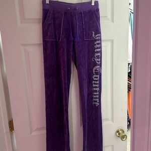 JUICY COUTURE VINTAGE VELVET LOW RISE FLARE POCKET PANTS